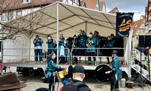 Guggen6