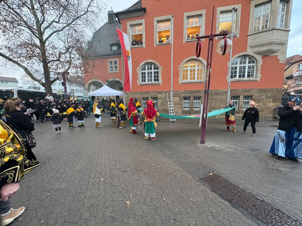 Altweiber-Fasnet – Gemeinsam im Einsatz